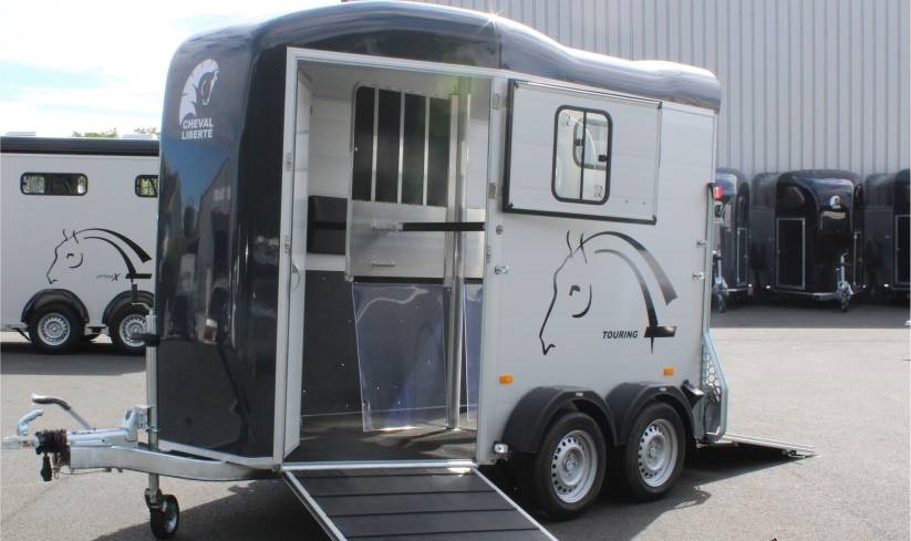 Van Cheval Liberté Gold Touring COUNTRY