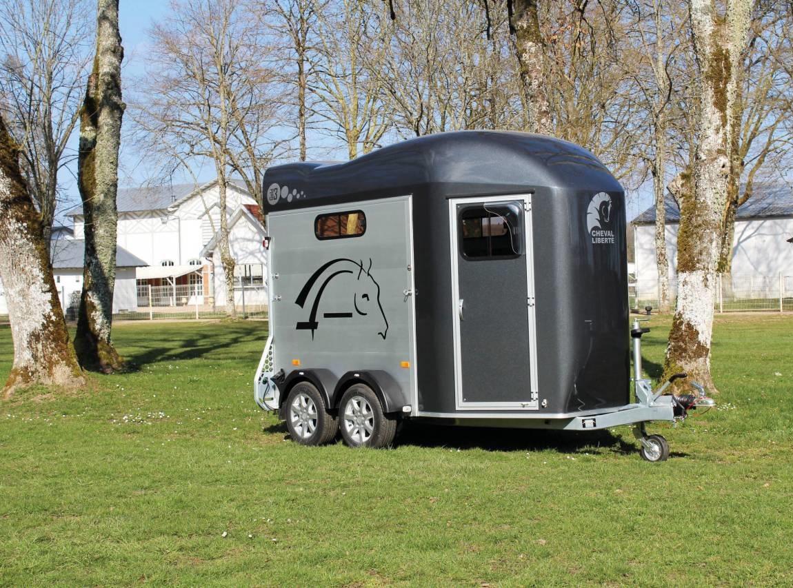 Van Cheval Liberté Gold 3