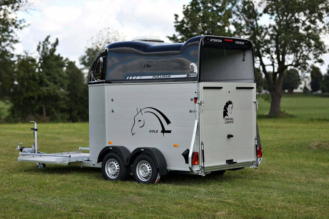 CHEVAL LIBERTE – HIPPOMOBILE