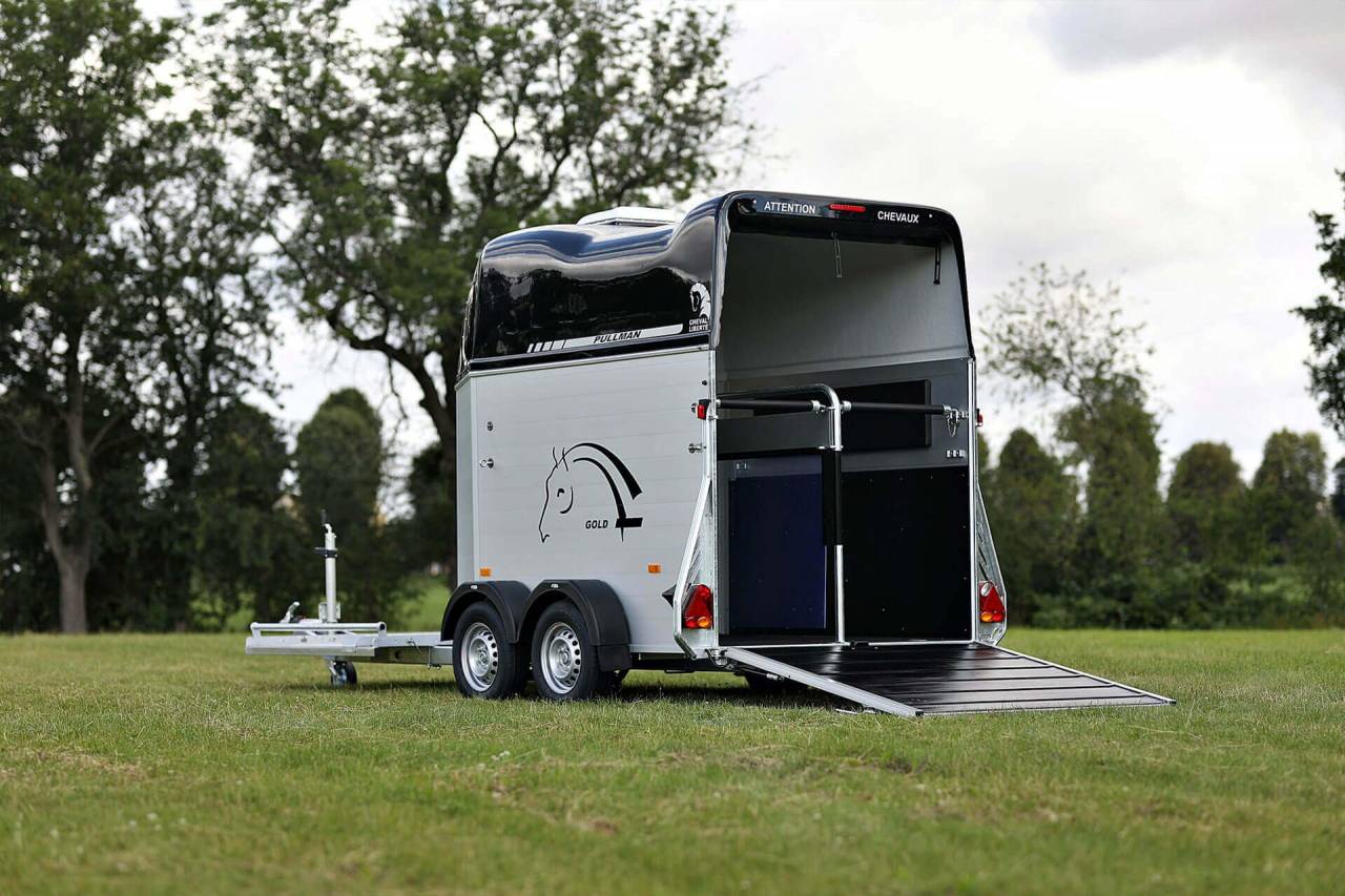 CHEVAL LIBERTE – HIPPOMOBILE