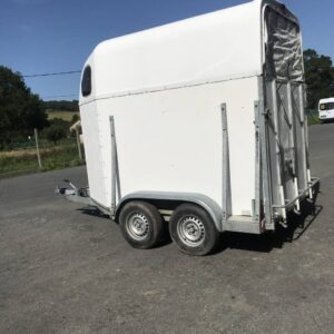 Van 2 places cheval liberté