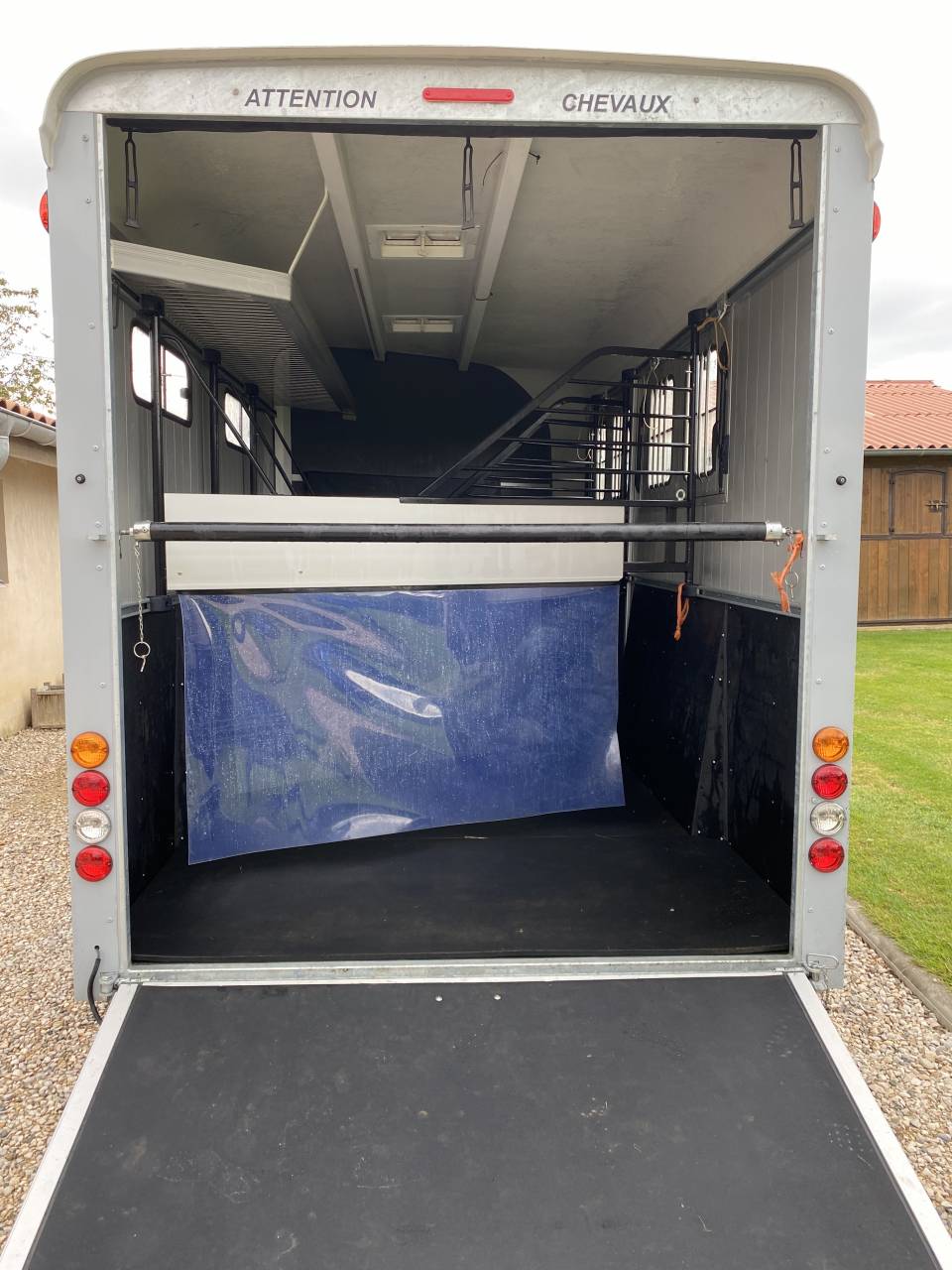 VAN CHEVAL LIBERTE OPTIMAX 4 P